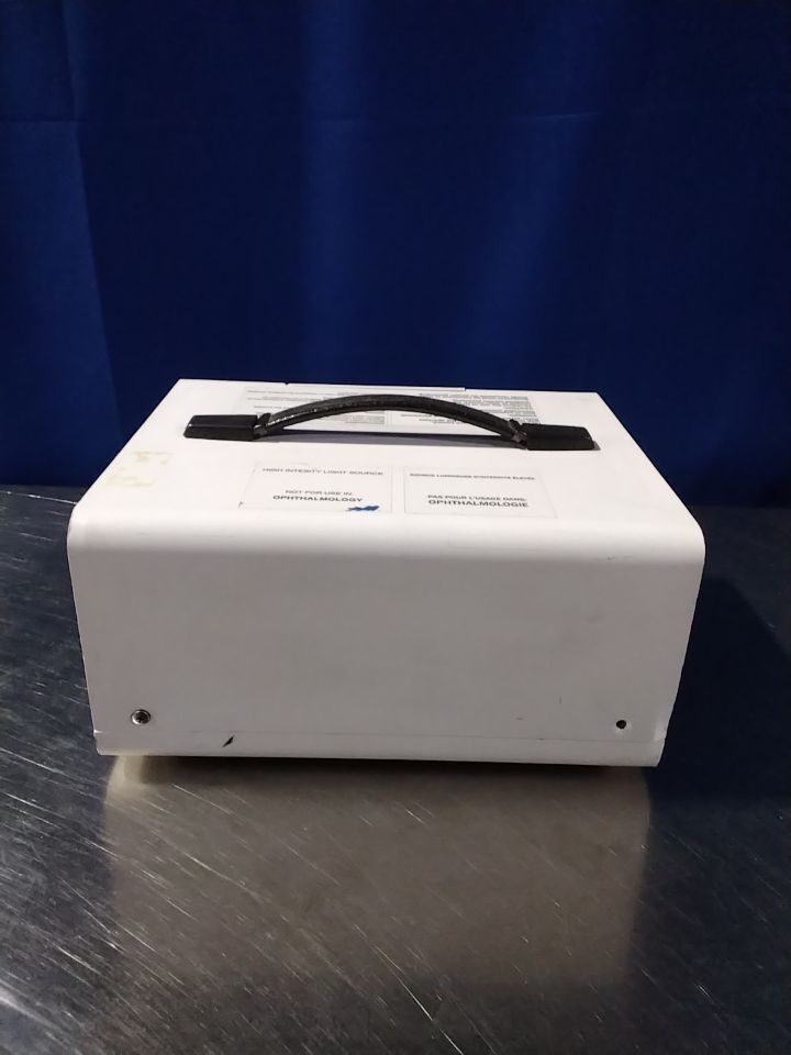 PRODUCTS FOR MEDICINE XL 300 N Light Source