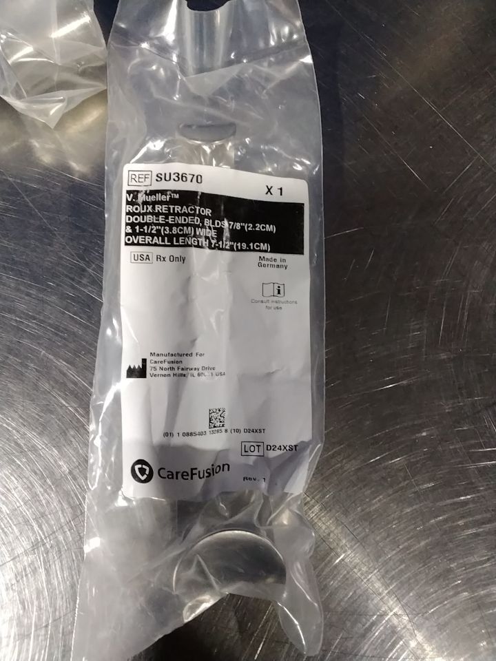 V. MUELLER SU3670 Roux Retractor - Lot of 6
