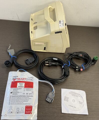 SOMTEC PHY-20E-PAC Defibrillator