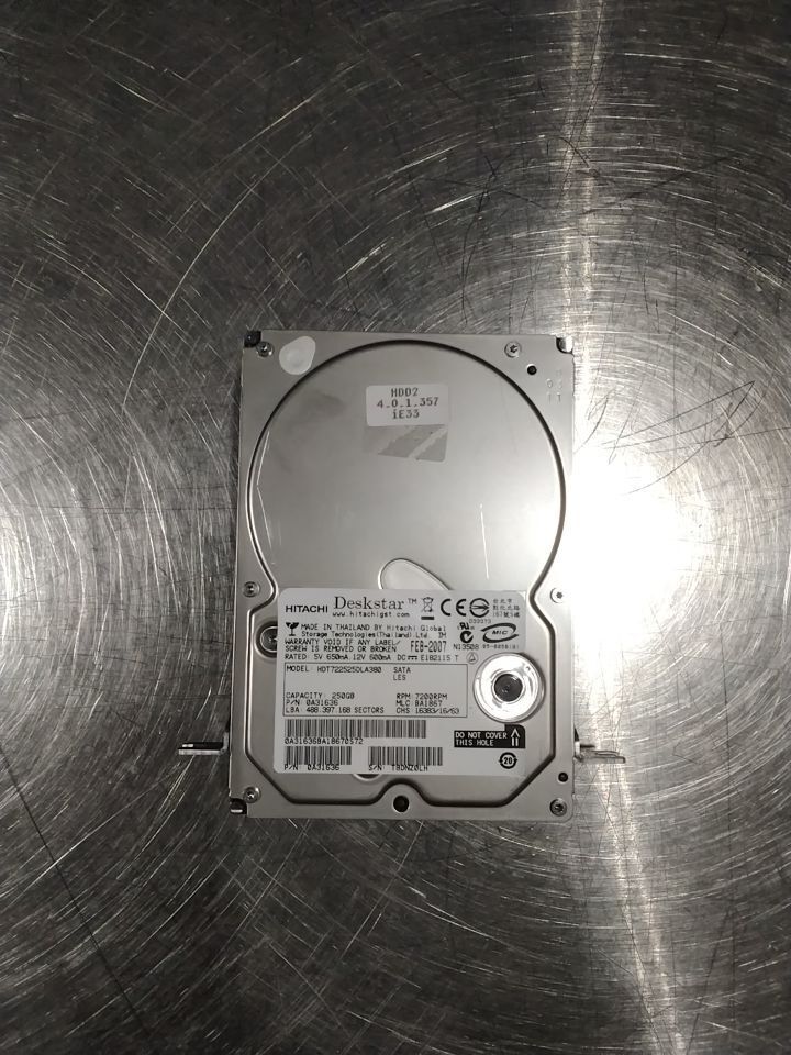 HITACHI Deskstar Hard drive - Lot of 3