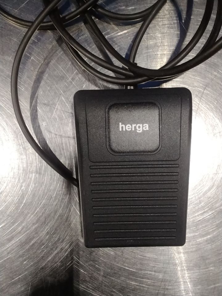 HERGA 6210-0001 Air foot switch pedal controller