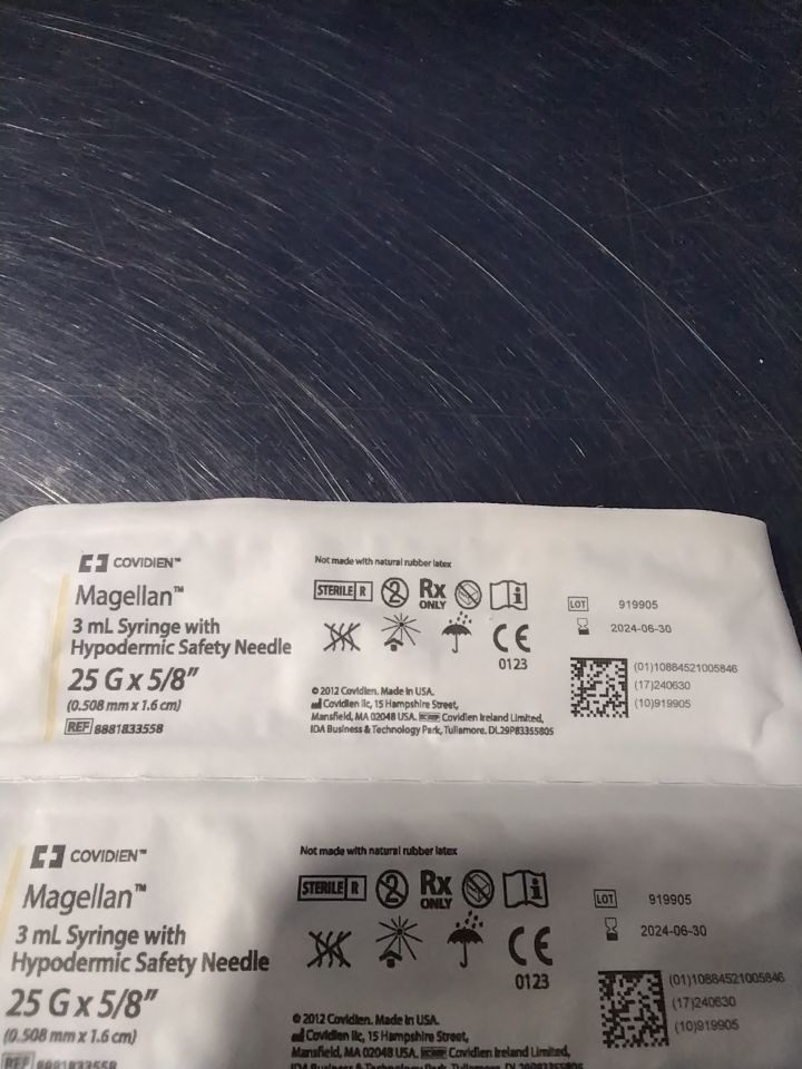 COVIDIEN 8881133558 Magellan Syringe with Hypodermic Safety Needle