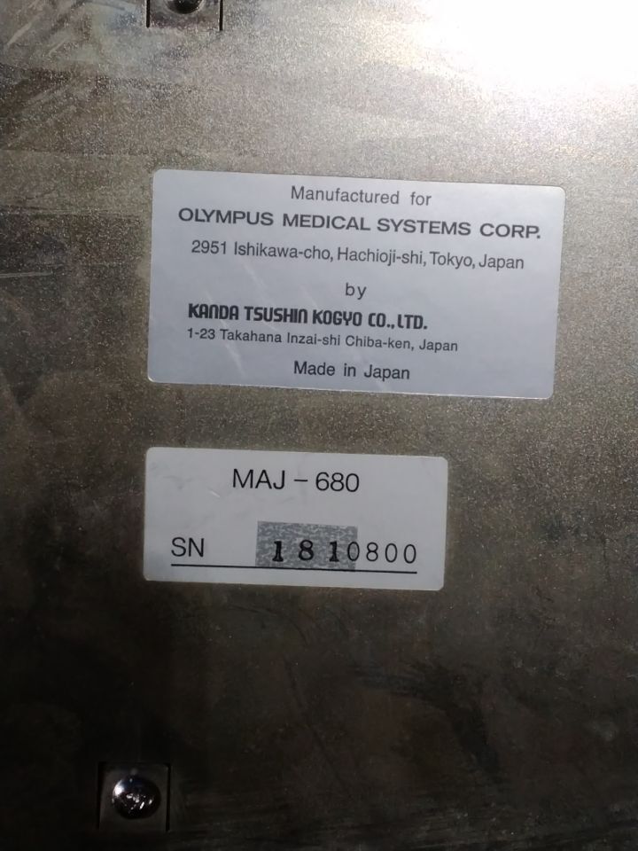OLYMPUS MAJ-680 Keyboard