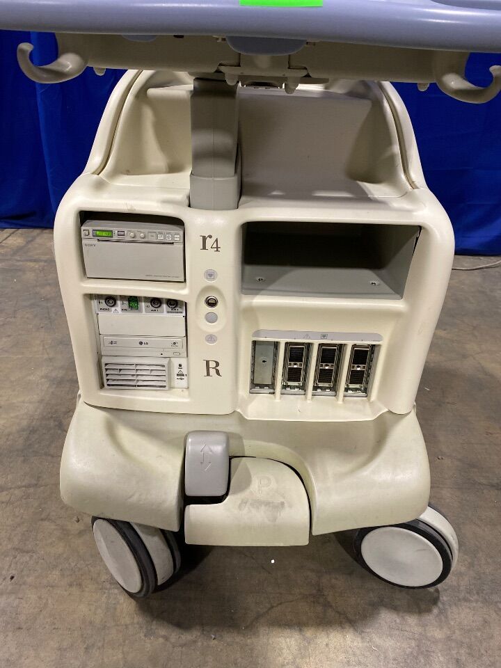 GE Vivid 7 Dimensions Ultrasound Machine