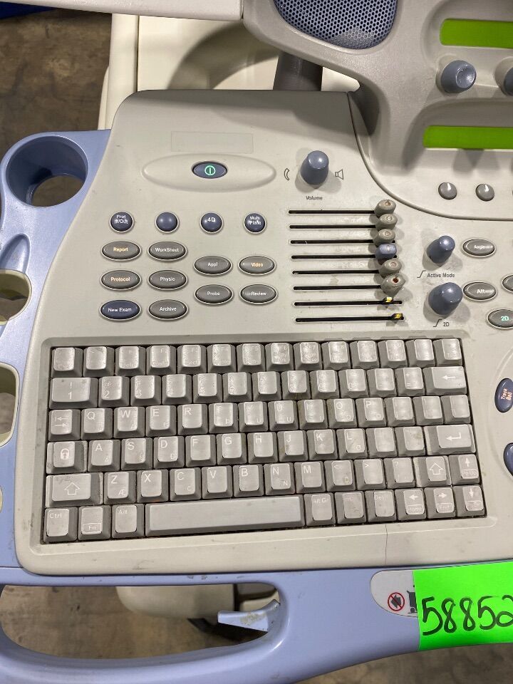GE Vivid 7 Dimensions Ultrasound Machine
