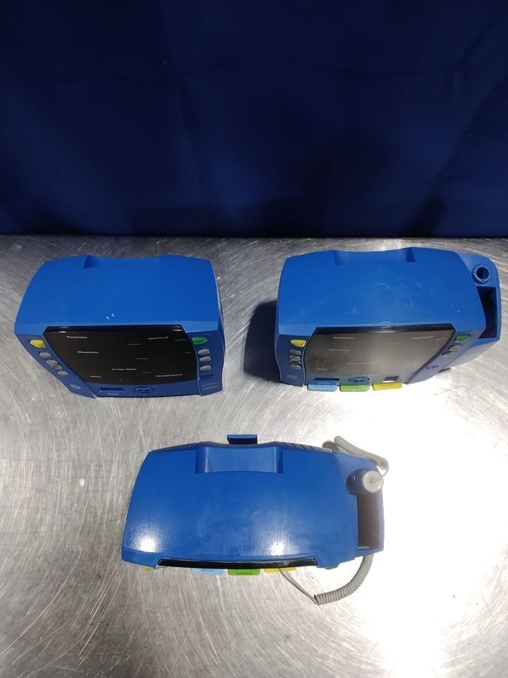 GE V100-NBAA-AXAX-BX - Lot of 3 Monitor