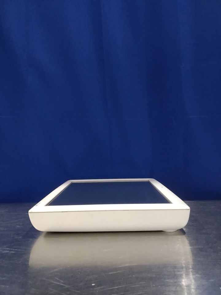 ELO TOUCHSYSTEMS ET1920L-7SKR-1-45C-SPC-G - Lot of 2 Display Monitor