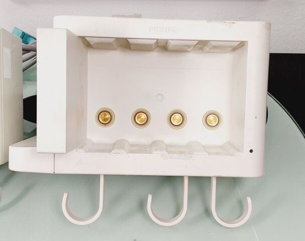 PHILIPS 865243 MODULE RACK LOT OF 2