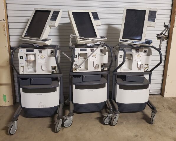 PURITAN BENNETT 840 (Lot of 3) Ventilator