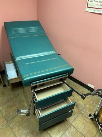 RITTER MIDMARK Ritter 104 Exam Table