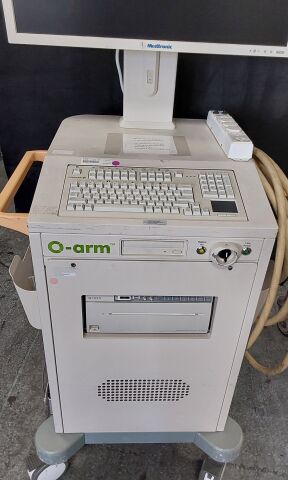 MEDTRONIC O-ARM SURGICAL IMAGING SYSTEM