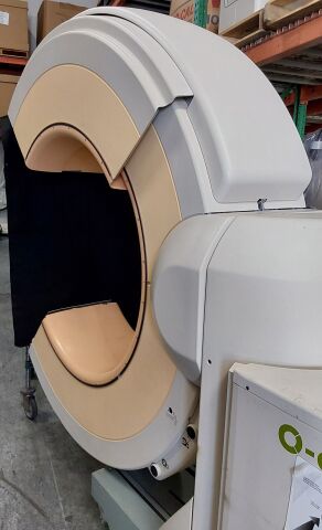 MEDTRONIC O-ARM SURGICAL IMAGING SYSTEM