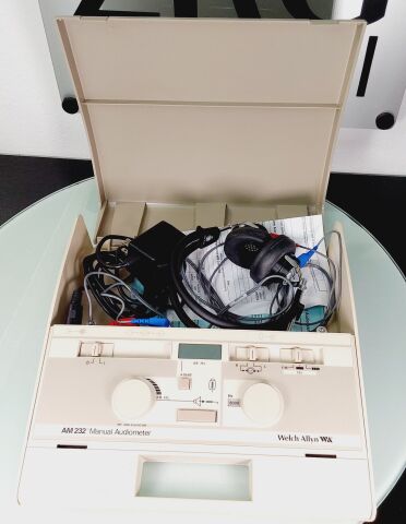 WELCH ALLYN AM232 Audiometer