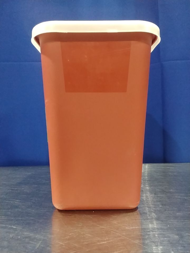 SELECT MEDICAL PRODUCTS 047 Medical Waste Removal