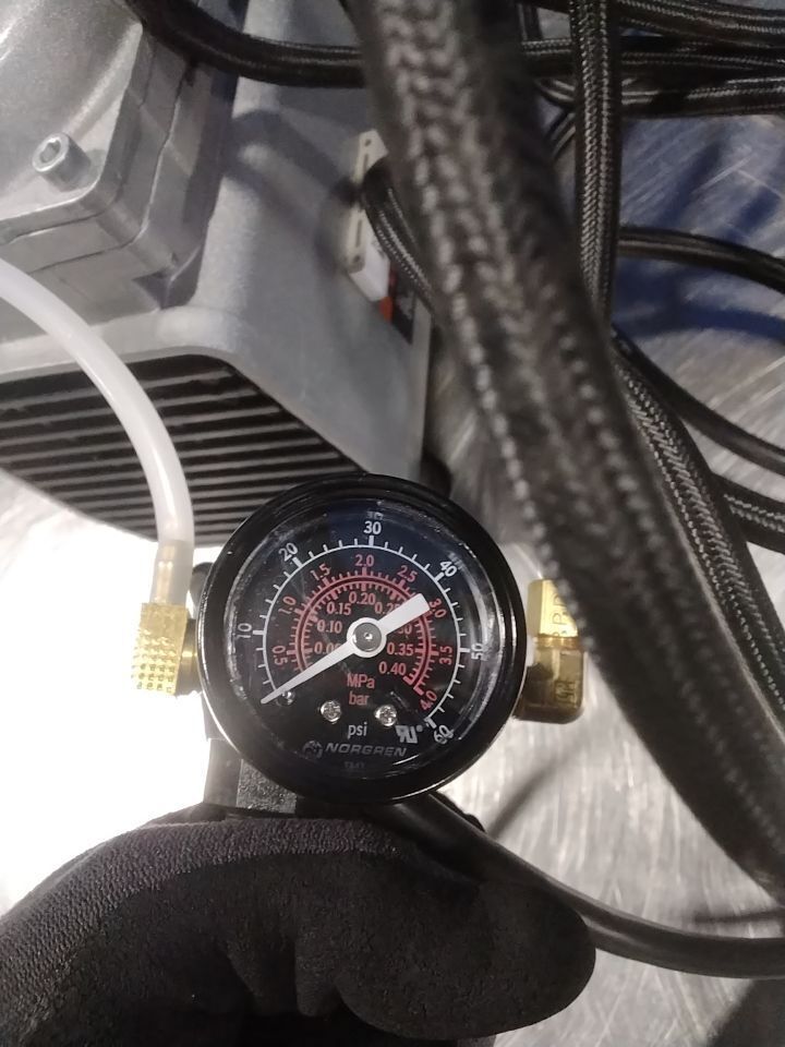 GAST MANUFACTURING DOA-P714-AA Vacuum Pump