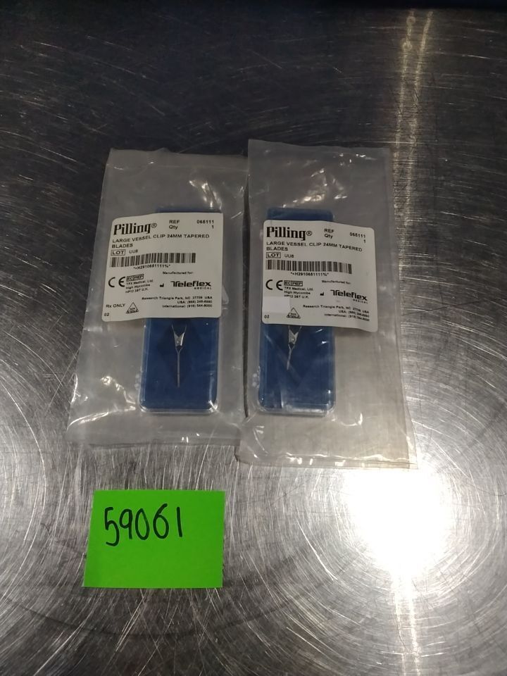 TELEFLEX MEDICAL 065111 Large Vessel Clip 24mm Tapered Blades - Lot of 2