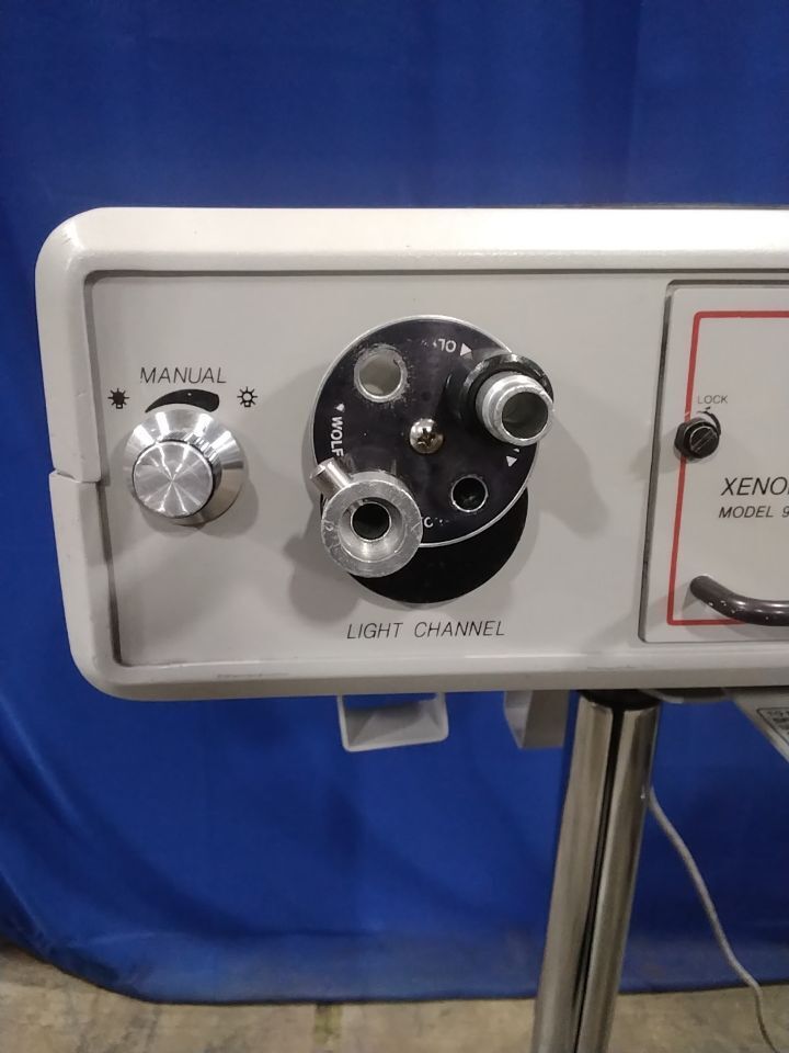 LUXTEC Xenon Series 9000 Light Source