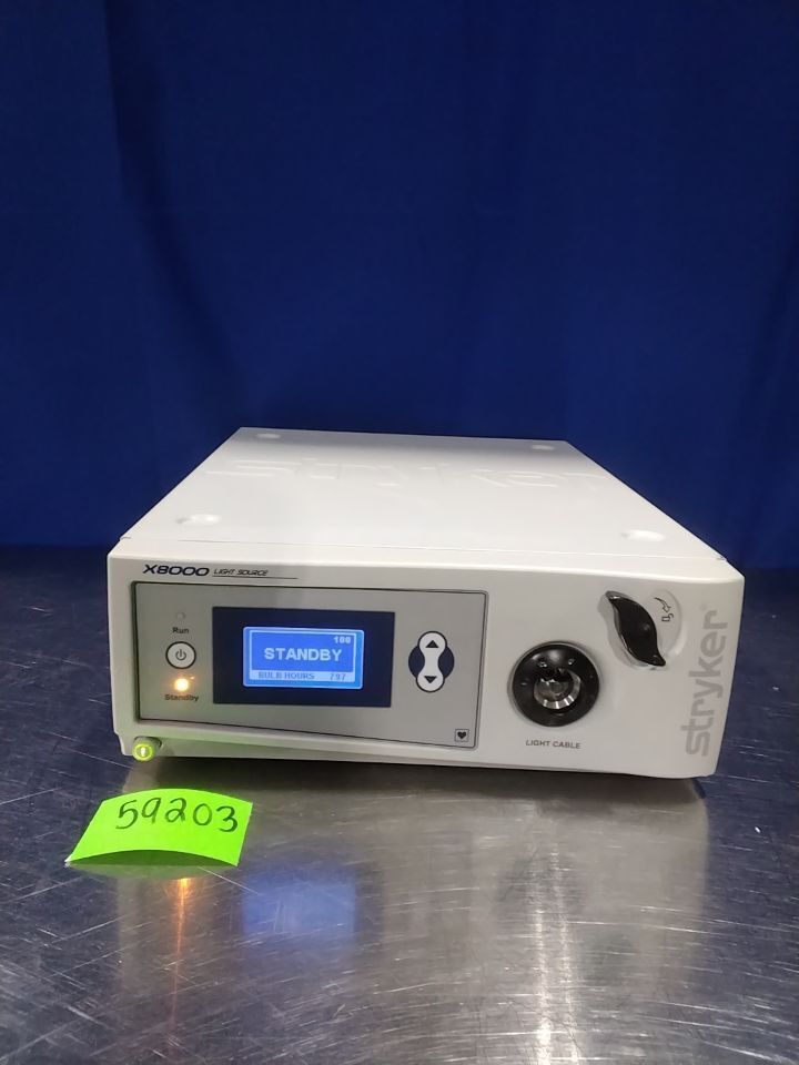 STRYKER X8000 Light Source