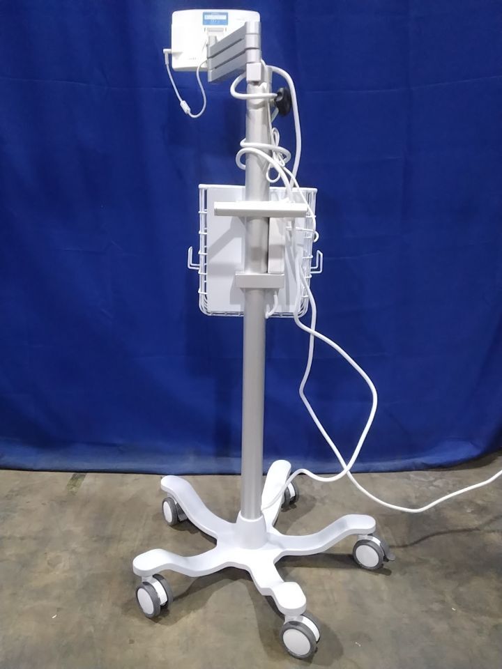 FLEXICARE PROVU Video Laryngoscope on mobile cart