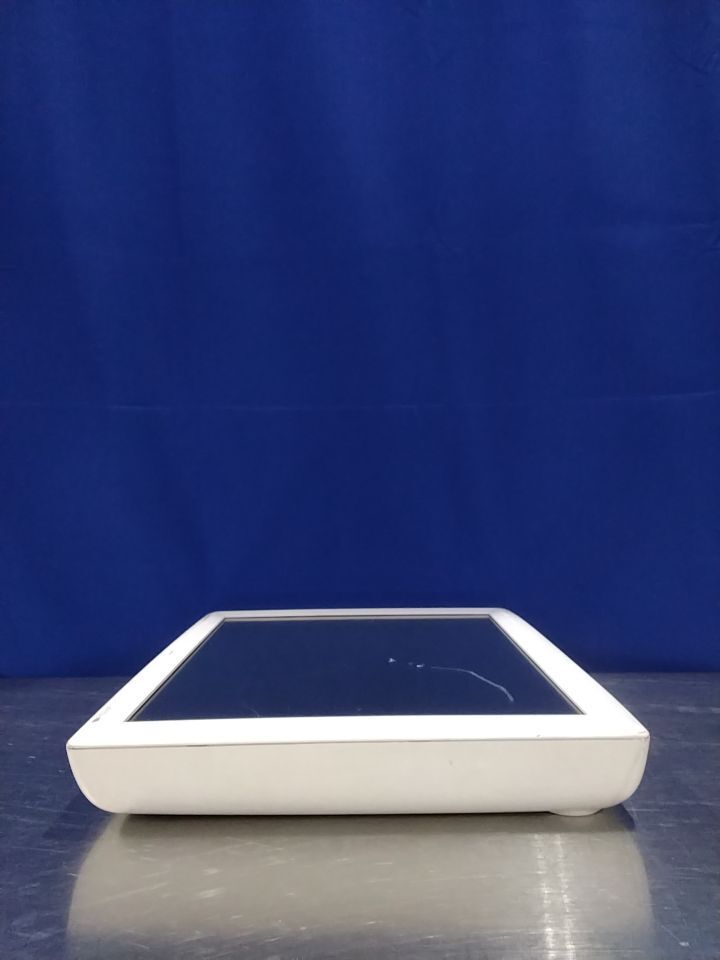 ELO TOUCHSYSTEMS ET1920L-7SKR-1-45C-SPC-G - Lot of 2 Display Monitor