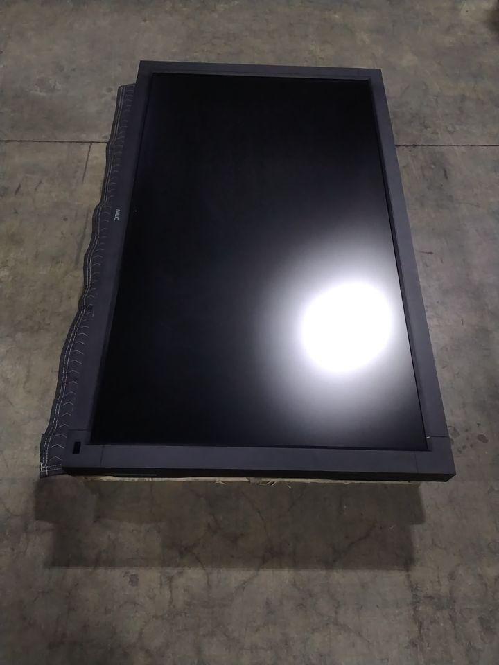 NEC MultiSync V551 Display Monitor