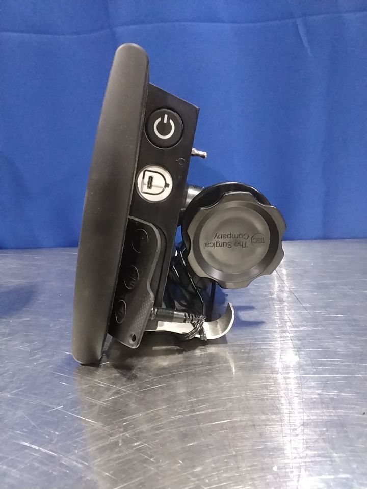 AXESS VISION Screeni Display Monitor