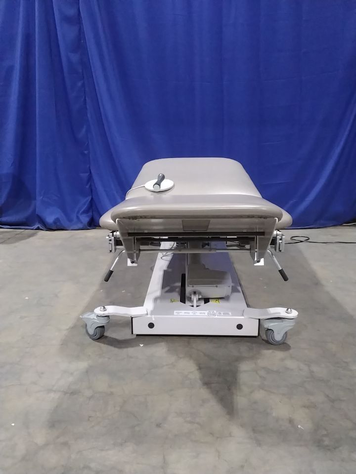 LINAK CB6S Ultrasound Table