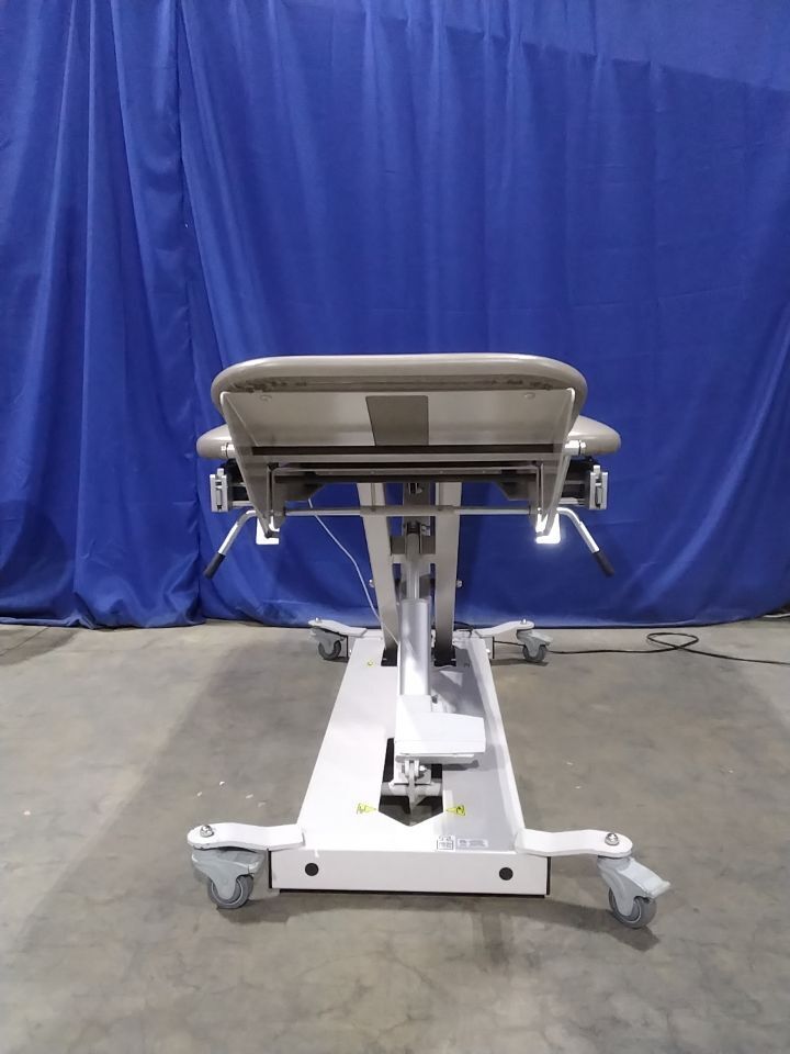 LINAK CB6S Ultrasound Table