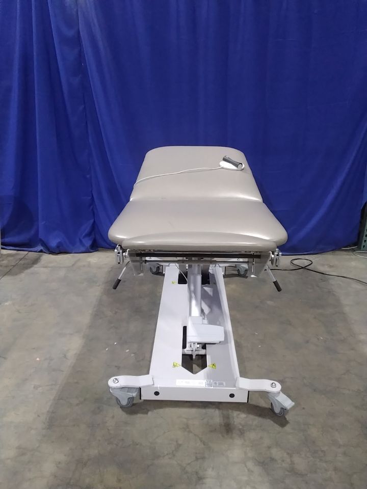LINAK CB6S Ultrasound Table