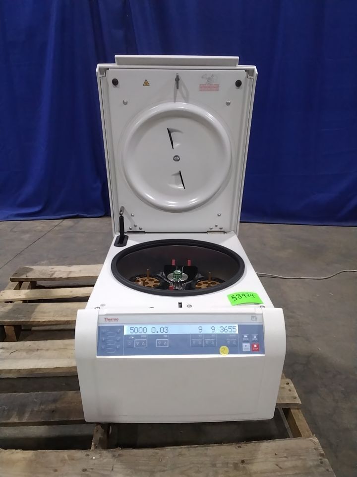 THERMO FISHER SCIENTIFIC Sorvall ST16 Centrifuge