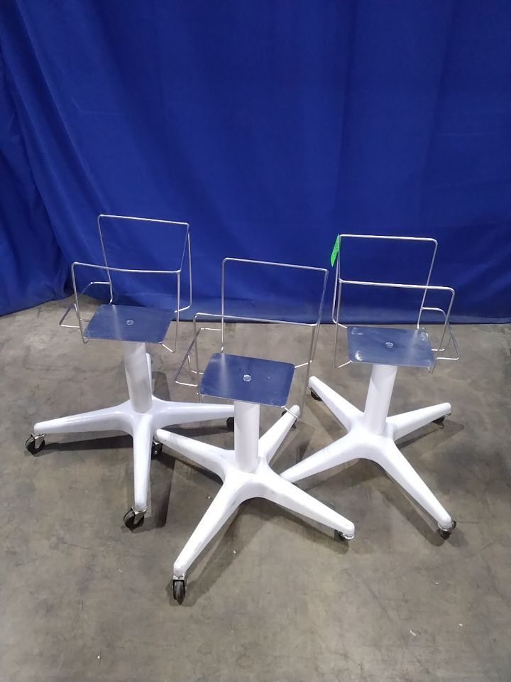 - Lot of 3 Monitor Stand