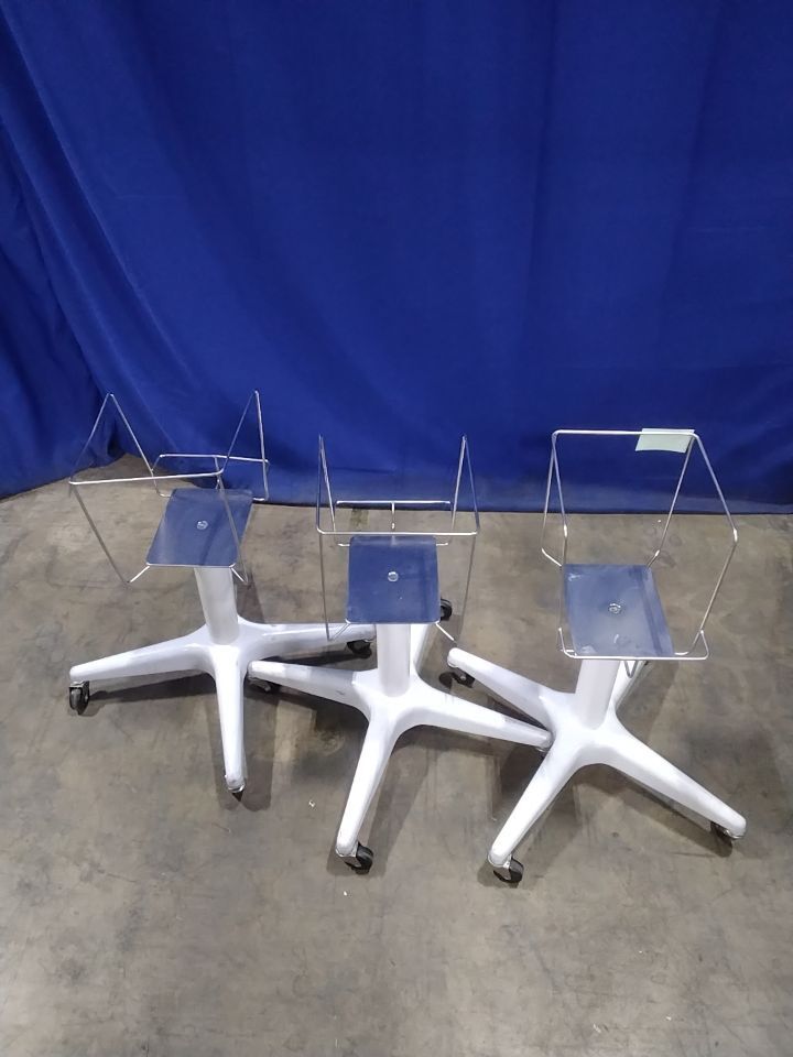 - Lot of 3 Monitor Stand
