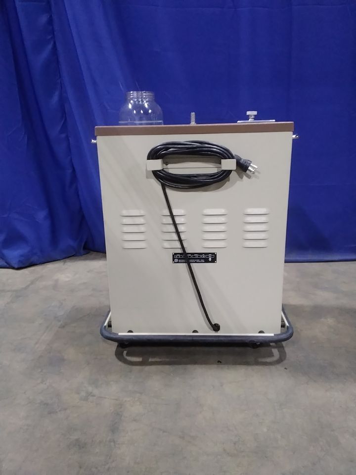 BERKELEY MEDIVICES SYNEVAC SV 10 Aspirator