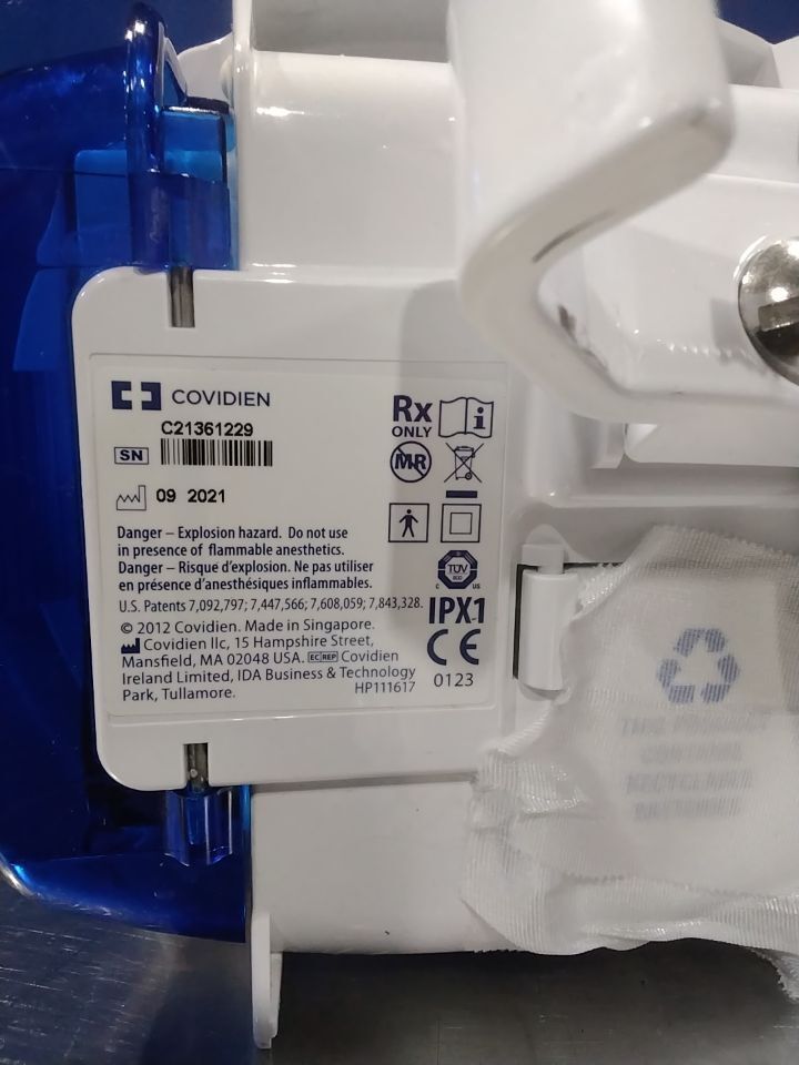 COVIDIEN Kangaroo ePump - Lot of 2 Feeding Pump