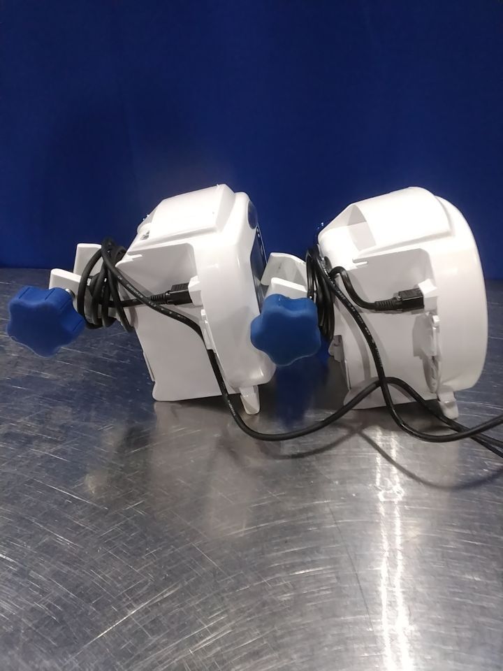 COVIDIEN Kangaroo ePump - Lot of 2 Feeding Pump