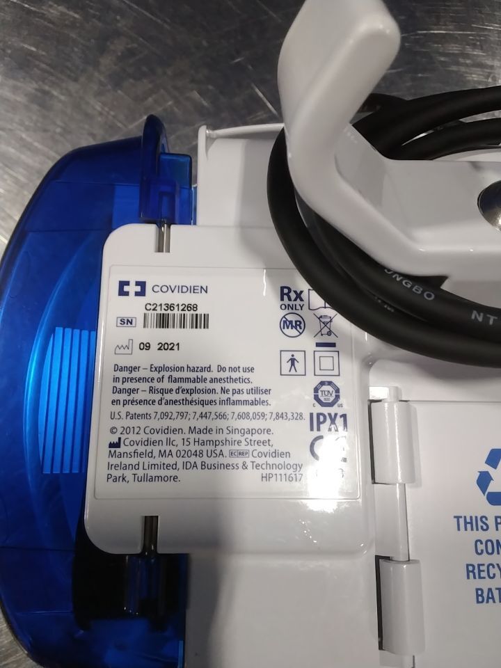 COVIDIEN Kangaroo ePump - Lot of 2 Feeding Pump