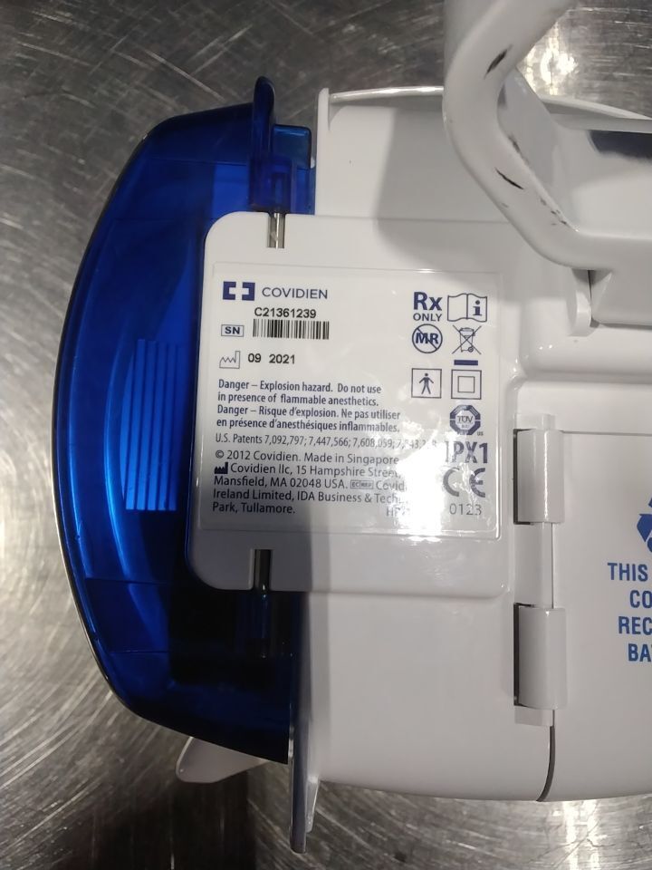 COVIDIEN Kangaroo ePump - Lot of 2 Feeding Pump