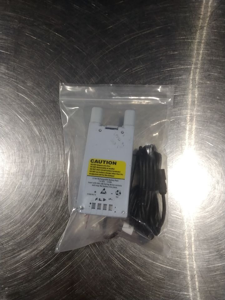 BAXTER Sigma Spectrum Wireless Battery Module W/ AC/DC adapter for Pump IV Infusion