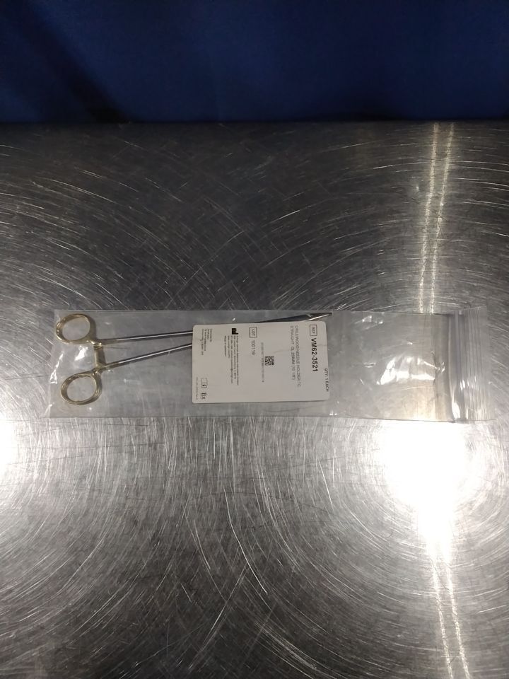 AESCULAP Crilewood VM62-3521 Needle Holder