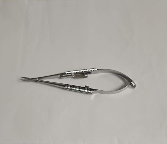 AMBLER SURGICAL Cohan mini needle holder
4 1/8'',fine, gently curved, 7.5mm smooth jaws, round handle, with lock