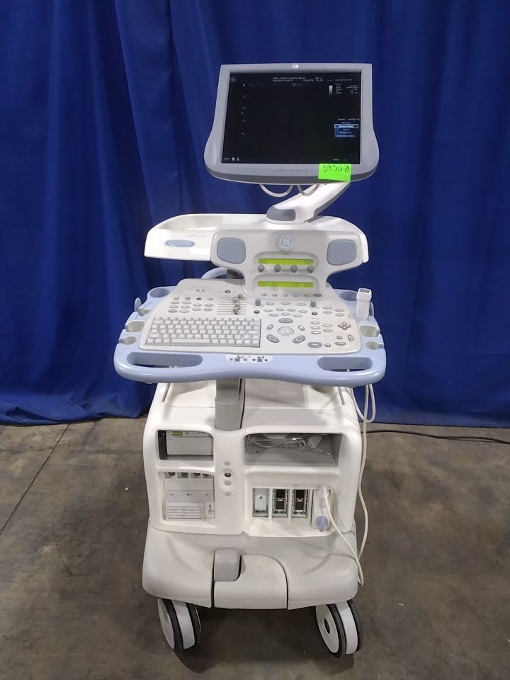 GE Vivid 7 Ultrasound machine