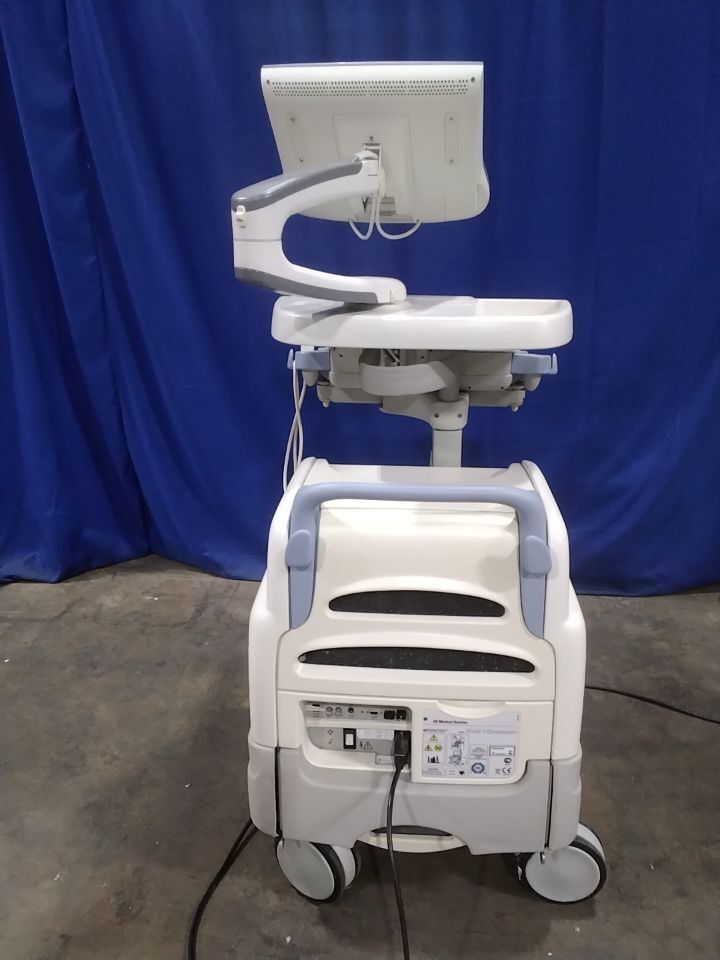 GE Vivid 7 Ultrasound machine
