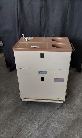 BERKLEY SYNEVAC MODEL 15 SUCTION MACHINE