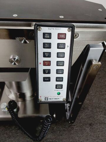 SKYTRON ELITE 6001 Surgical Table