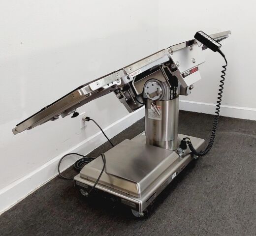 SKYTRON ELITE 6001 Surgical Table