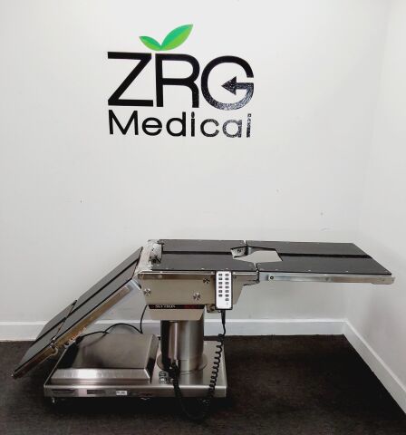 SKYTRON ELITE 6001 Surgical Table