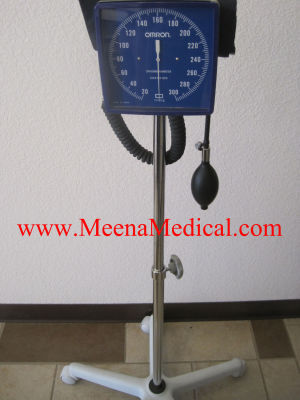 OMRON Sphygmomanometer with Rolling Cart Sphygmomanometer