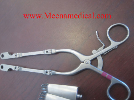 CLOWARD No. C50-1338 Double Hinge Retractor Short Tip w/ 3 Retractor Blade sets