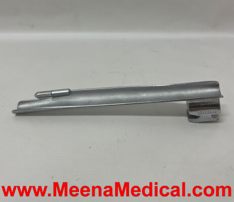 SUNMED Laryngoscope Head with 3 Unique Blades Laryngoscope
