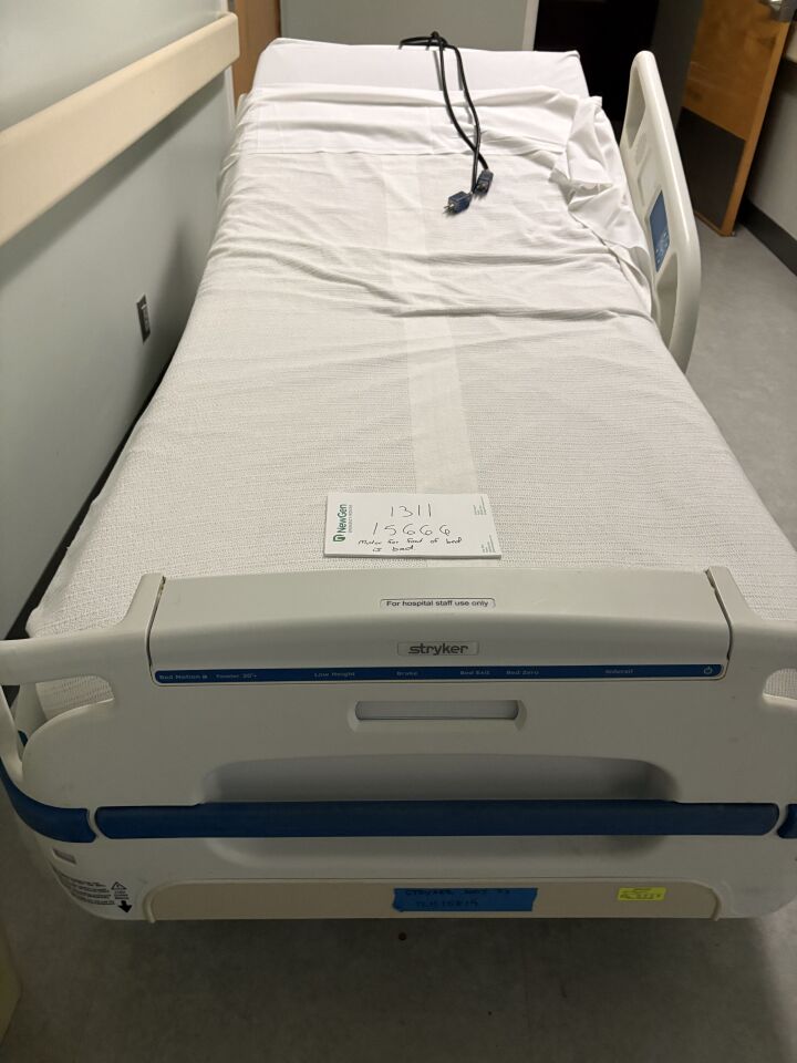STRYKER S2 (LOT of 7) Hospital Bed